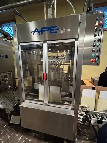 Used Bottling Hive Inserter APE INSER 1200 - 2006, 1,000 BPH