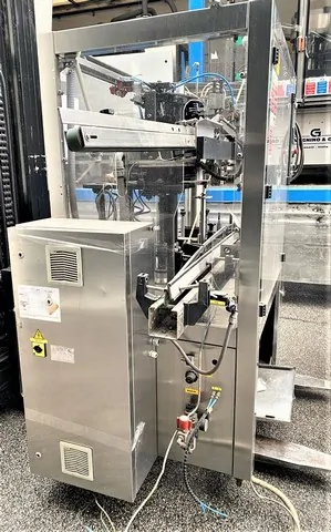 Used Bottling PVC Capsuling Machine Robino & Galandrino SUPERBLOC F 8. - 2005, 6,000 BPH