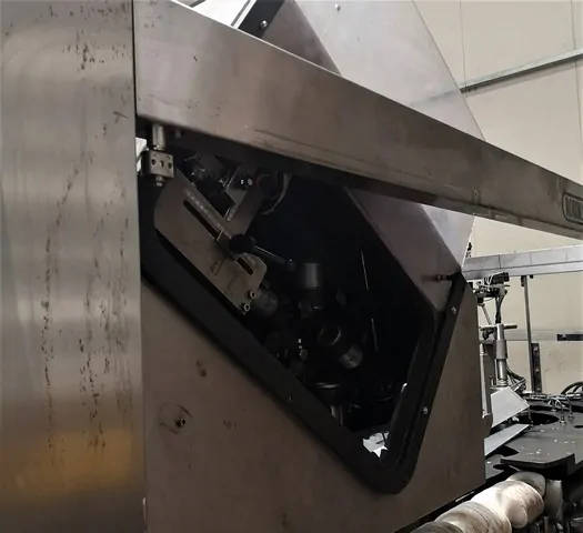 Used Bottling Champagne Capsuling Machine Robino & Galandrino - 2005, 18,000 BPH