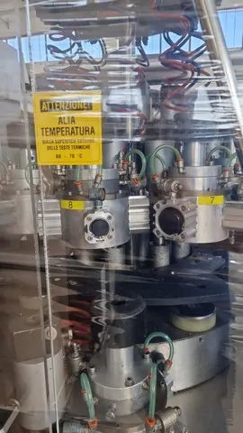 Used Bottling Champagne Capsuling Machine Robino & Galandrino MONOSTADIO Z 8T - 2002, 5,000 BPH