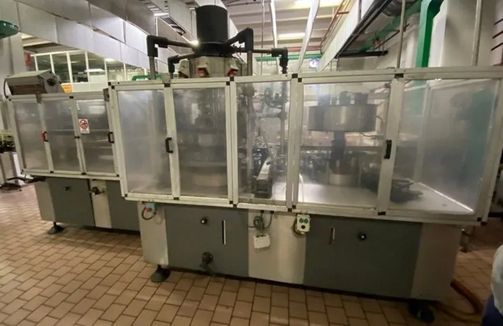 Used Bottling PVC Capsuling Machine Robino & Galandrino - 1994, 8,000 BPH