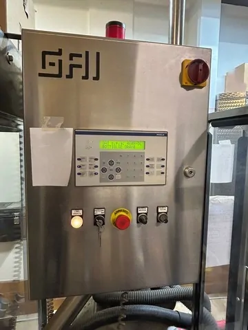 Used Bottling Polylaminate Capsuling Machine GAI - 2001, 6,000 BPH