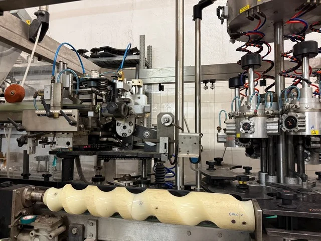 Used Bottling Champagne Capsuling Machine Nortan MONOSTADIO F 6 T - 2006, 3,000 BPH