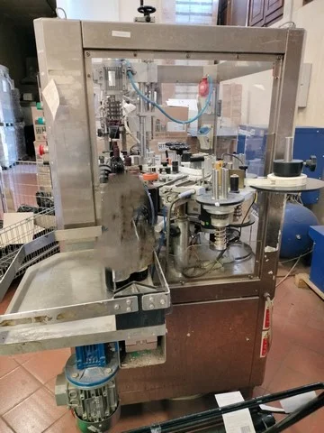 Used Bottling Polylaminate Capsuling Machine OMB ET 1500 - 2006, 1,500 BPH