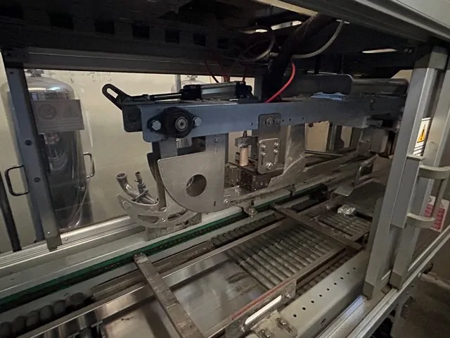 Used Bottling Case Sealer Mas Pack Seal 2000 - 2008, 2,000 BPH