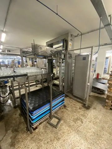 Used Bottling Depalletizer APE - 1996, 8,000 BPH