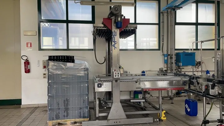 Used Bottling Depalletizer APE BABYDEPAL - 2001, 6,000 BPH