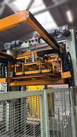 Used Bottling Depalletizer Simonazzi GRIFFIN - 1989, 25,600 BPH