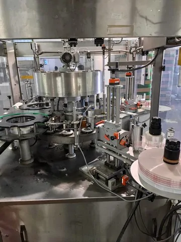Used Bottling Self-Adhesive Labeler Gernep - 2008, 9,000 BPH