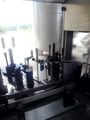 Used Bottling Self-Adhesive Labeler Gierre - 2000, 2,000 BPH