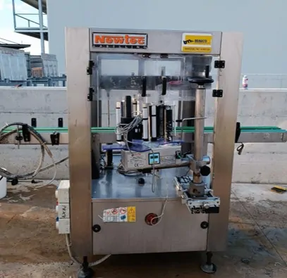 Used Bottling Self-Adhesive Labeler Newtec - 2016, 800 BPH