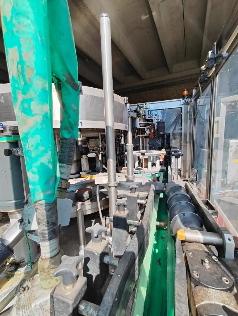 Used Bottling Self-Adhesive Labeler Cavagnino & Gatti - 2007, 8,000 BPH