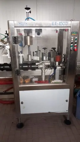 Used Bottling Self-Adhesive Labeler OMB ET 1500 - 2004, 1,500 BPH