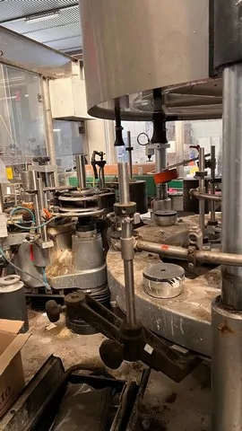 Used Bottling Cold Glue Labeler Kosme - 2003, 4,000 BPH
