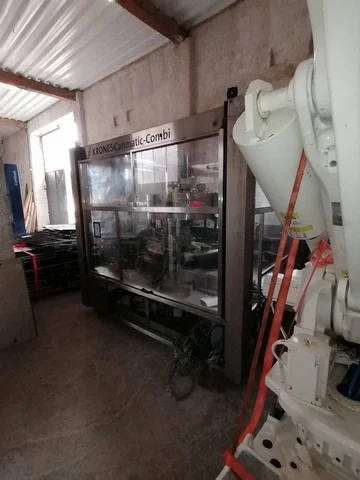 Used Bottling Hot Glue Labeler Krones Canmatic Combi - 2002, 18,000 BPH