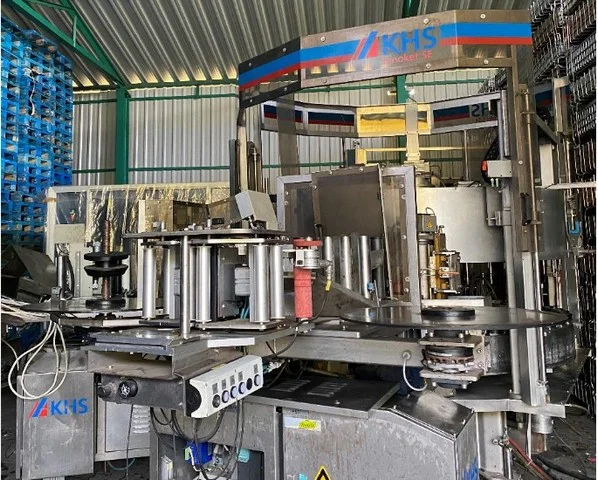 Used Bottling Roll-Fed Labeler KHS SE 2080 – 145 2KL RF - 2007, 45,000 BPH