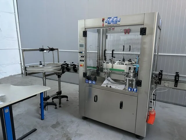 Used Bottling Self-Adhesive Labeler CIMEC E.L.A. 2 S. - 2022, 2,000 BPH