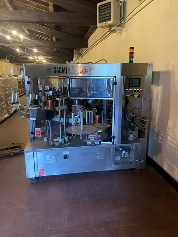 Used Bottling Self-Adhesive Labeler SACMI OPERA 300 - 2001, 5,000 BPH