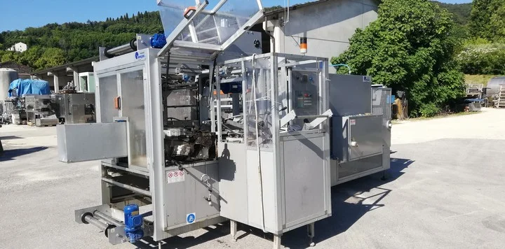 Used Bottling Shrink Wrapper Novopac CS 1/070/BM - 2010, 12 CPM