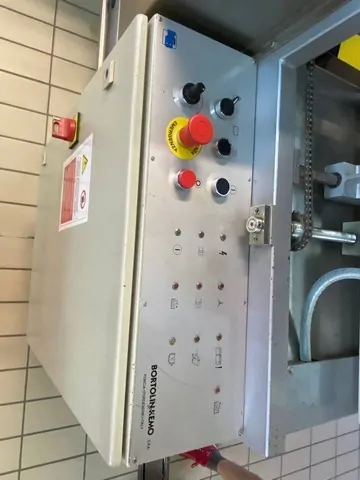 Used Bottling Case Erector Bortolin Kemo foc 23/30. - 2000, 8,000 BPH