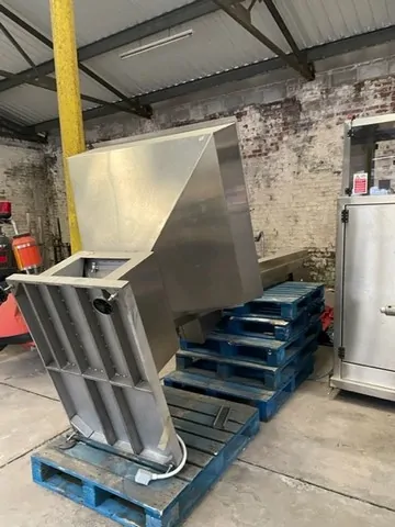 Used Bottling Wirehooder Bertolaso - 2017, 18,000 BPH