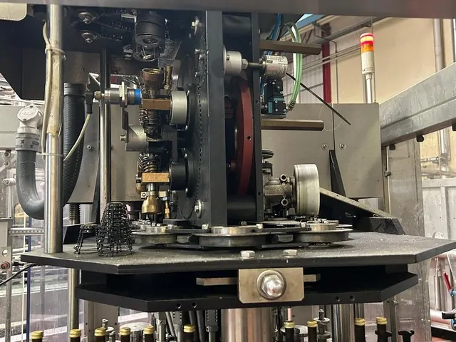 Used Bottling Wirehooder Robino & Galandrino - 2014, 14,000 BPH