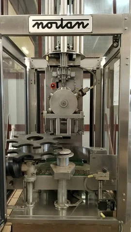Used Bottling Wirehooder Nortan Minerva 108 - 2001, 2,500 BPH