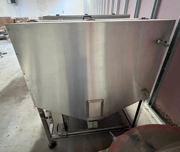 Used Bottling Cap Elevator Bertolaso - 1994, 10,000 BPH