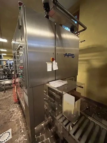 Used Bottling Case Packer APE INCA 2000 - 2006, 900 BPH