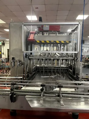 Used Bottling Case Packer APE inca 200 - 1999, 450 BPH
