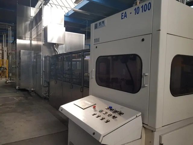 Used Bottling PET Line Siapi - 2005, 750 BPH