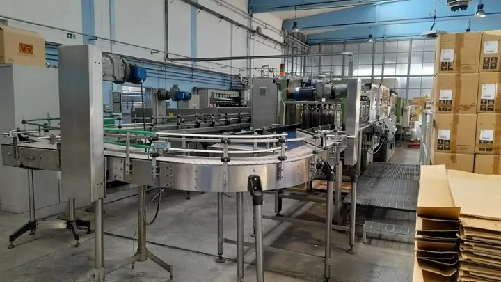 Used Bottling PET Line Zambelli LFT 50 - 1990, 16,000 BPH