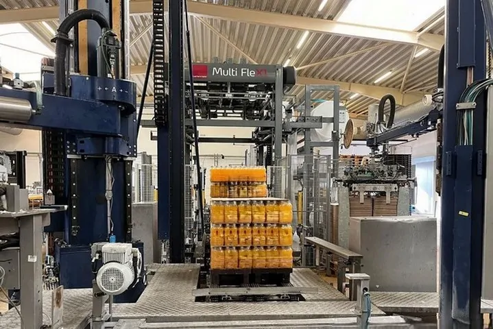 Used Bottling PET Line Krones - 2004, 14,000 BPH