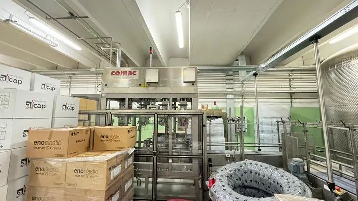 Used Bottling Keg Line COMAC - 2012, 200 BPH