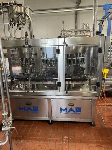 Used Bottling Glass Line Mag BOTTLING LINE - 2000, 4,080 BPH