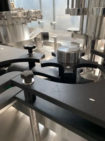 Used Bottling Filling Monoblock Alfatek Elvira Lp 12.6.15.1 - 2013, 2,000 BPH