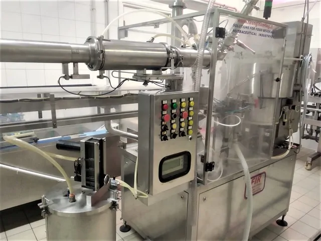 Used Bottling Filling Monoblock Gualpack - 1995, 2,100 BPH