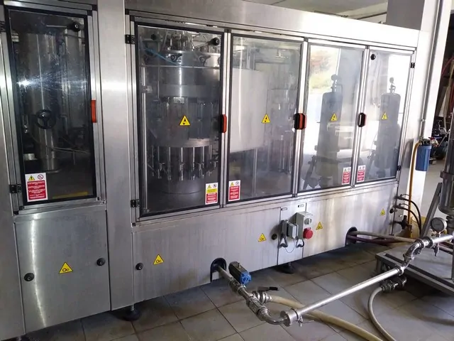 Used Bottling Isobaric Filling Monoblock Custom - 2000, 2,200 BPH