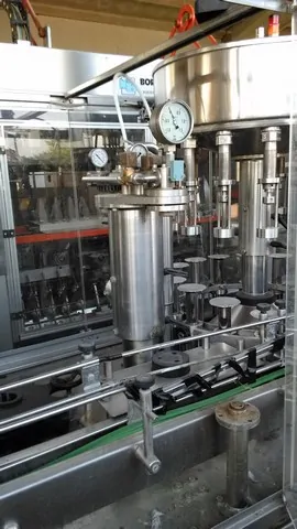 Used Bottling High Vacuum Filling Monoblock GAI - 1995, 2,000 BPH