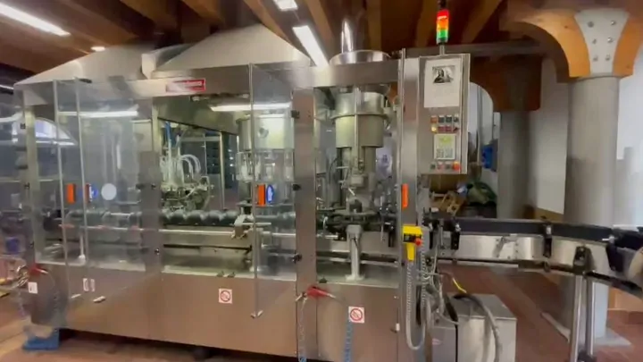 Used Bottling Gravity Filling Monoblock Bertolaso MINIBLOCK 16-16-1 - 2000, 2,500 BPH
