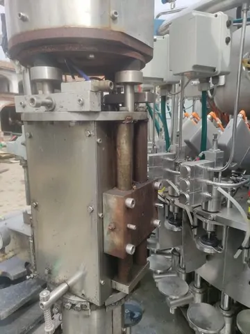 Used Bottling Isobaric Filling Monoblock Mb Impianti - 2011, 2,800 BPH