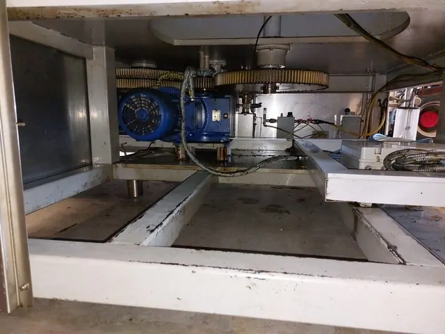 Used Bottling High Vacuum Filling Monoblock Virmauri - 1993, 8,000 BPH