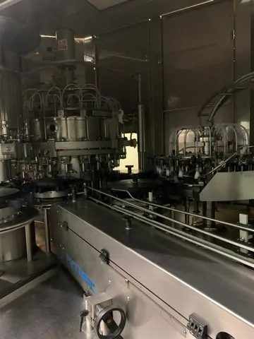 Used Bottling Isobaric Filling Monoblock Procomac oeno, sf, m - 2001, 4,000 BPH