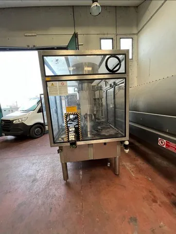 Used Bottling Gravity Filling Monoblock Alfatek - 2001, 1,500 BPH