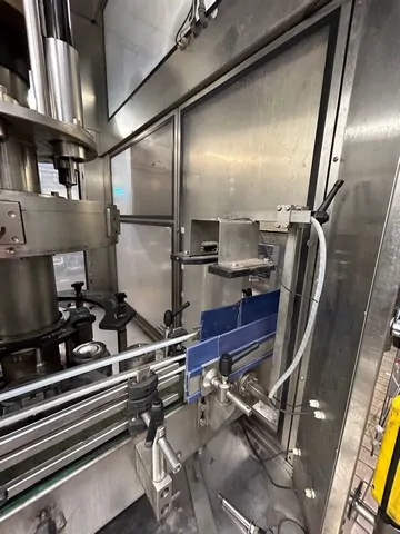 Used Bottling High Vacuum Filling Monoblock MBF - 2002, 6,500 BPH