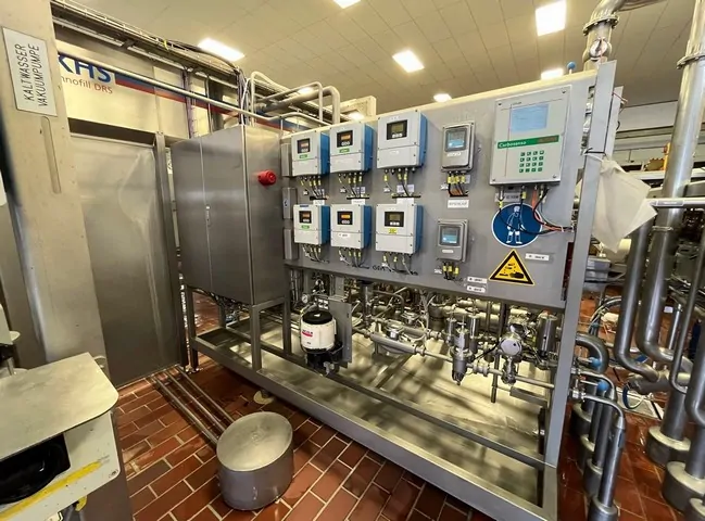 Used Bottling Isobaric Filling Monoblock KHS innofill drs 168.24 - 2013, 65,000 BPH