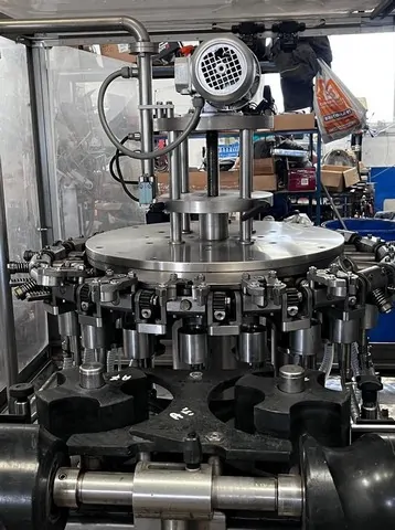 Used Bottling Filling Monoblock GAI 5003 - 1998, 5,000 BPH