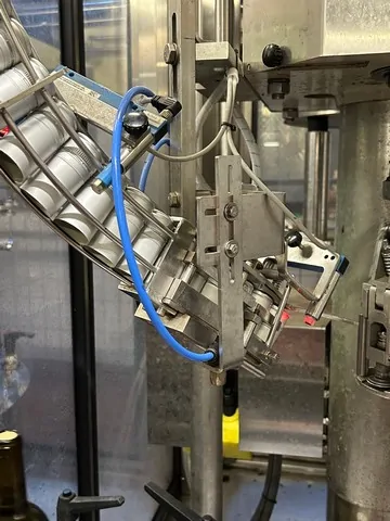 Used Bottling Isobaric Filling Monoblock Bertolaso - 2010, 4,000 BPH