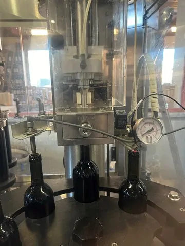 Used Bottling High Vacuum Filling Monoblock Fimer Rt/9-1- sug - 2005, 1,800 BPH