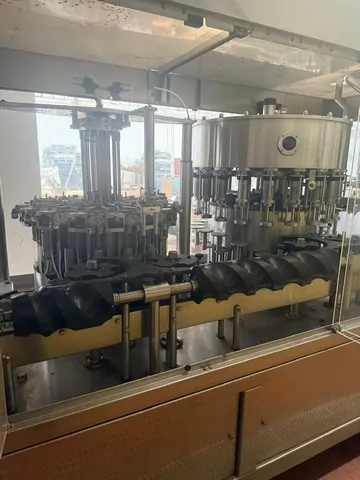Used Bottling Gravity Filling Monoblock GAI 4003A - 2002, 4,500 BPH